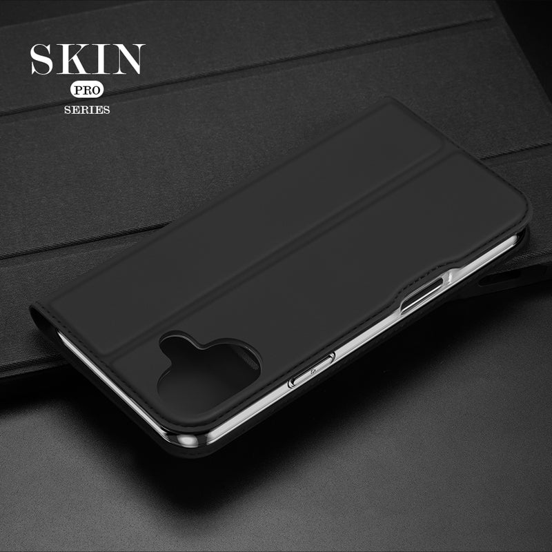 iPhone 16 Magnetische Flip Lederhülle