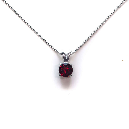 6 MM Natural Red Garnet 1 CT Round Cut North Creek Solitaire Necklace in Silver 925 - Shopgalaxy.ch