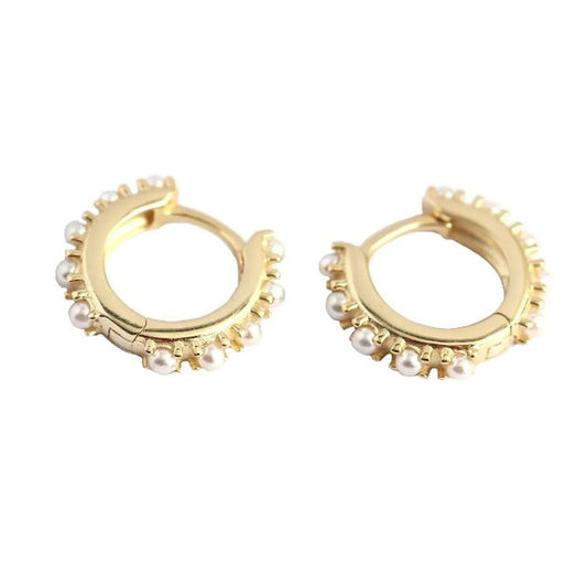 BROOKE PEARL HOOPS 1,3CM - Shopgalaxy