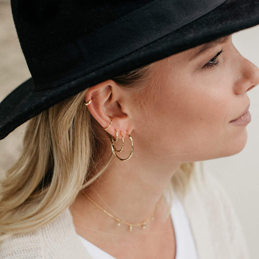 CHARLI HELIX HOOP 1CM - Shopgalaxy.ch