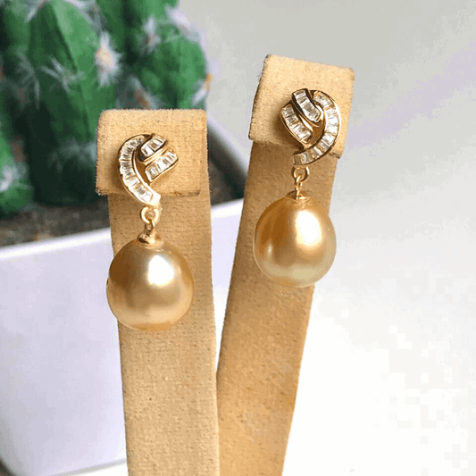 South Sea Golden Pearls Tear Drop Tokyo Earrings 11-12.2 MM - Shopgalaxy.ch
