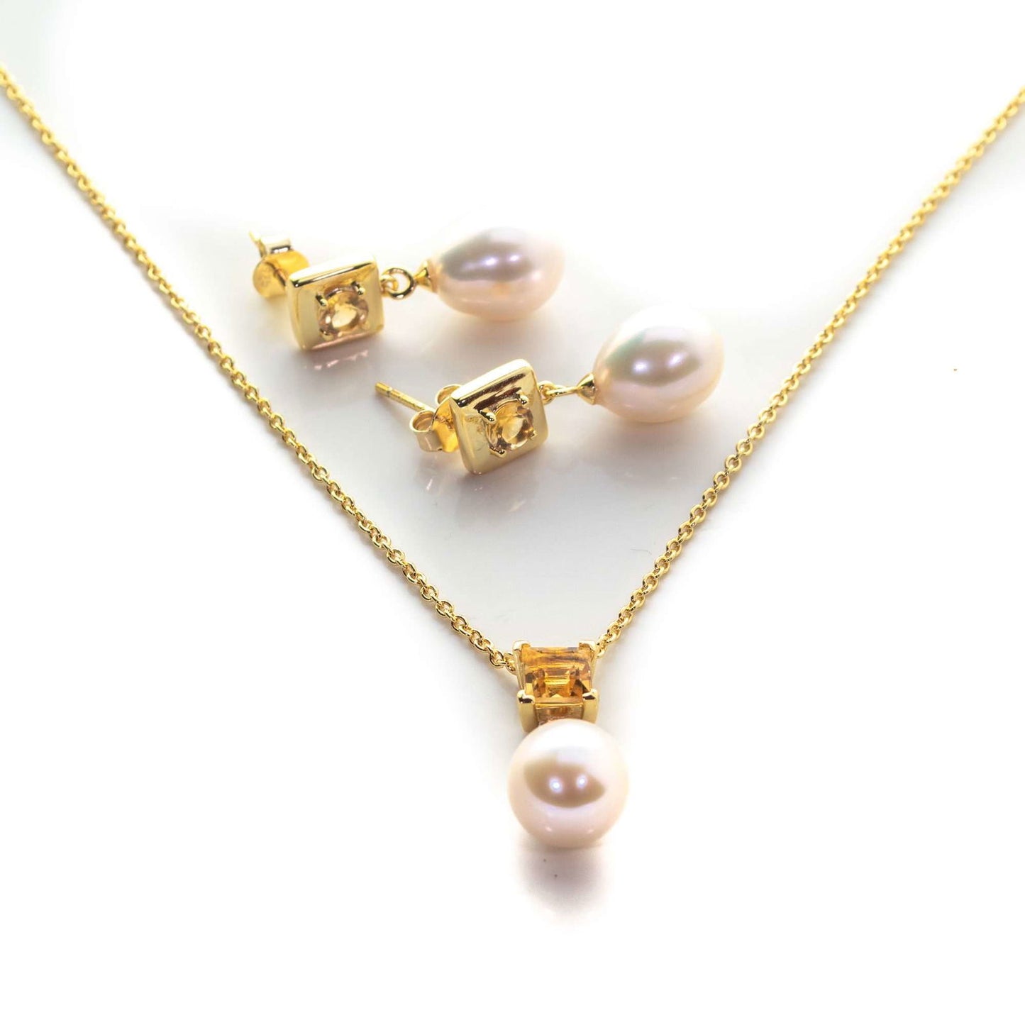 4 MM Round and 5 MM Square Citrine Stone & 9 MM Cultured Freshwater Pearl Bombay Set - Shopgalaxy