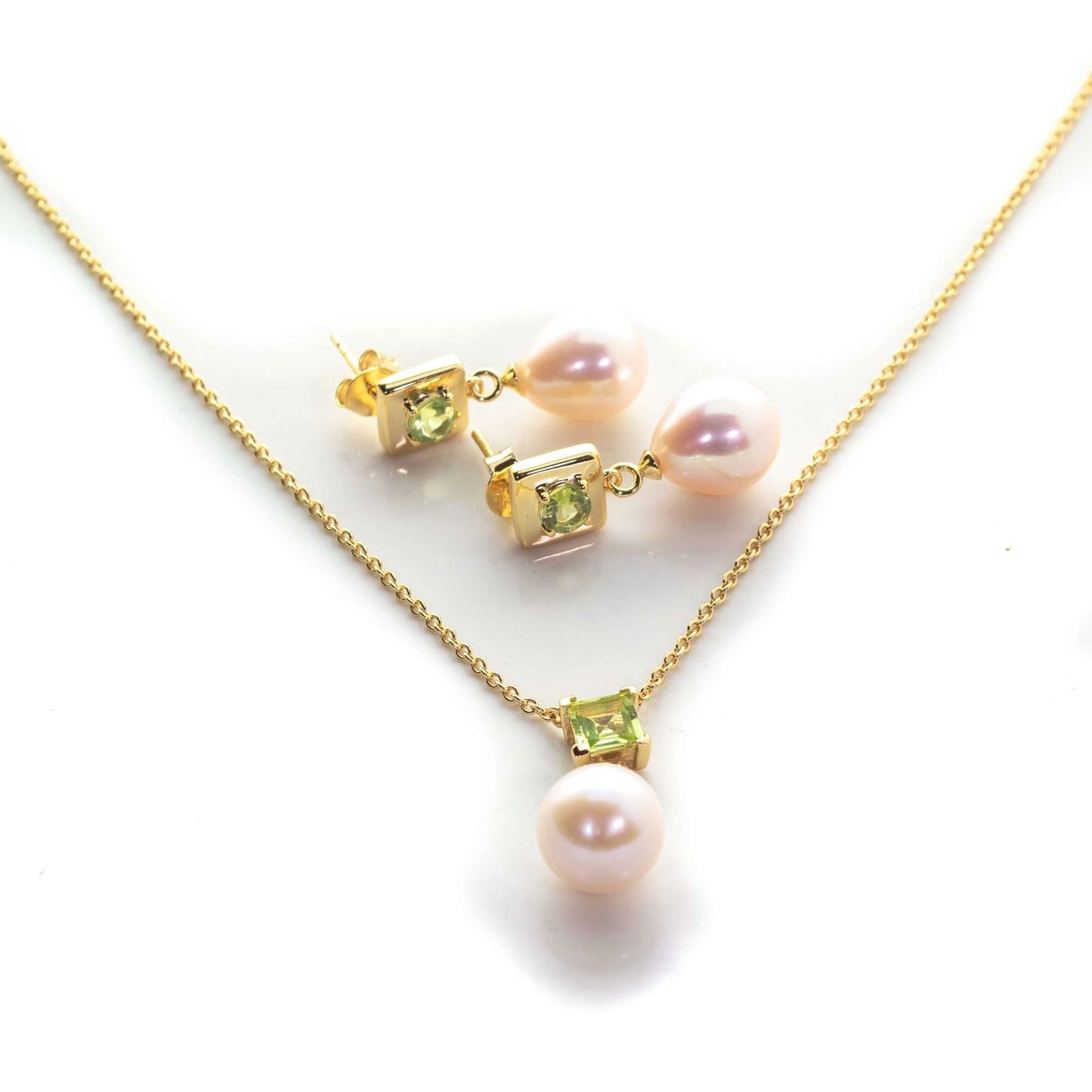4 MM Round and 5 MM Square Peridot Stone & 9 MM Cultured Freshwater Pearl Bombay Set - Shopgalaxy