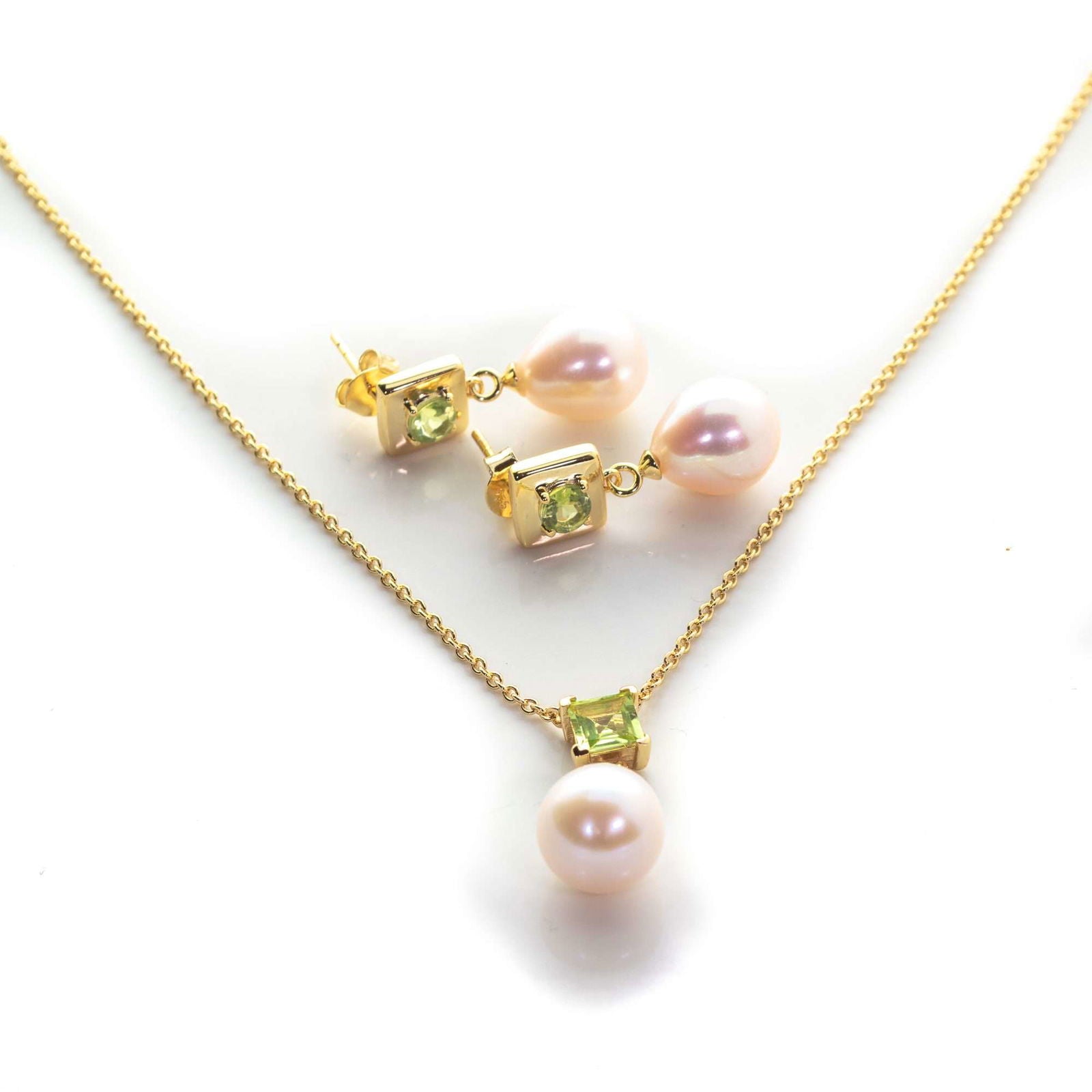 4 MM Round and 5 MM Square Peridot Stone & 9 MM Cultured Freshwater Pearl Bombay Set - Shopgalaxy