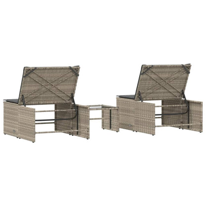 Liggestole 2 stk med bord lys grå polyrattan