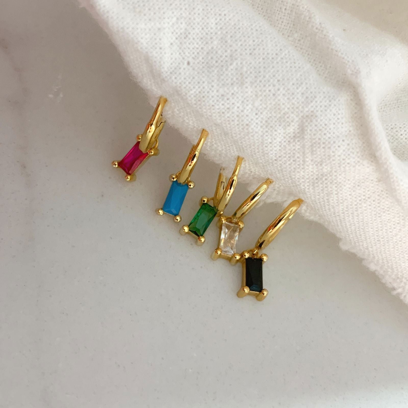 BURCU HOOPS 1,1CM - MULTIPLE COLORS - Shopgalaxy