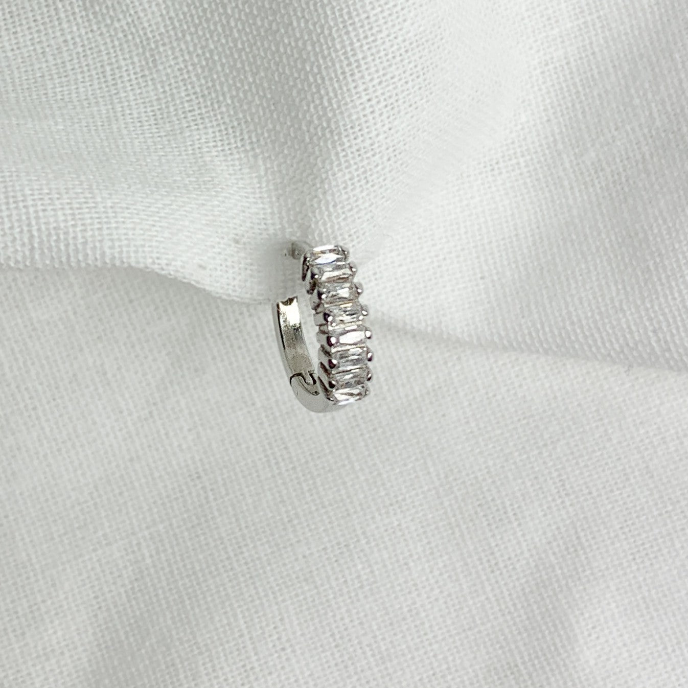 DAWN HELIX HOOP 1CM - Shopgalaxy.ch