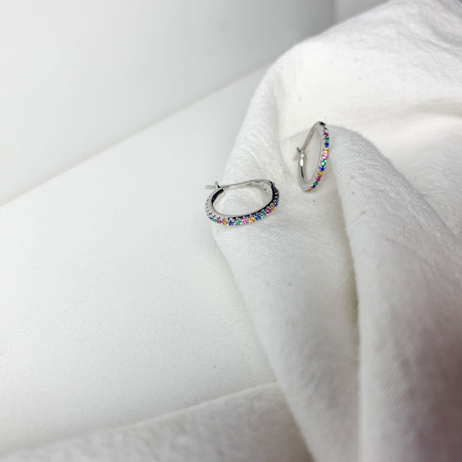 FRIDA RAINBOW HOOPS 1,3CM - Shopgalaxy