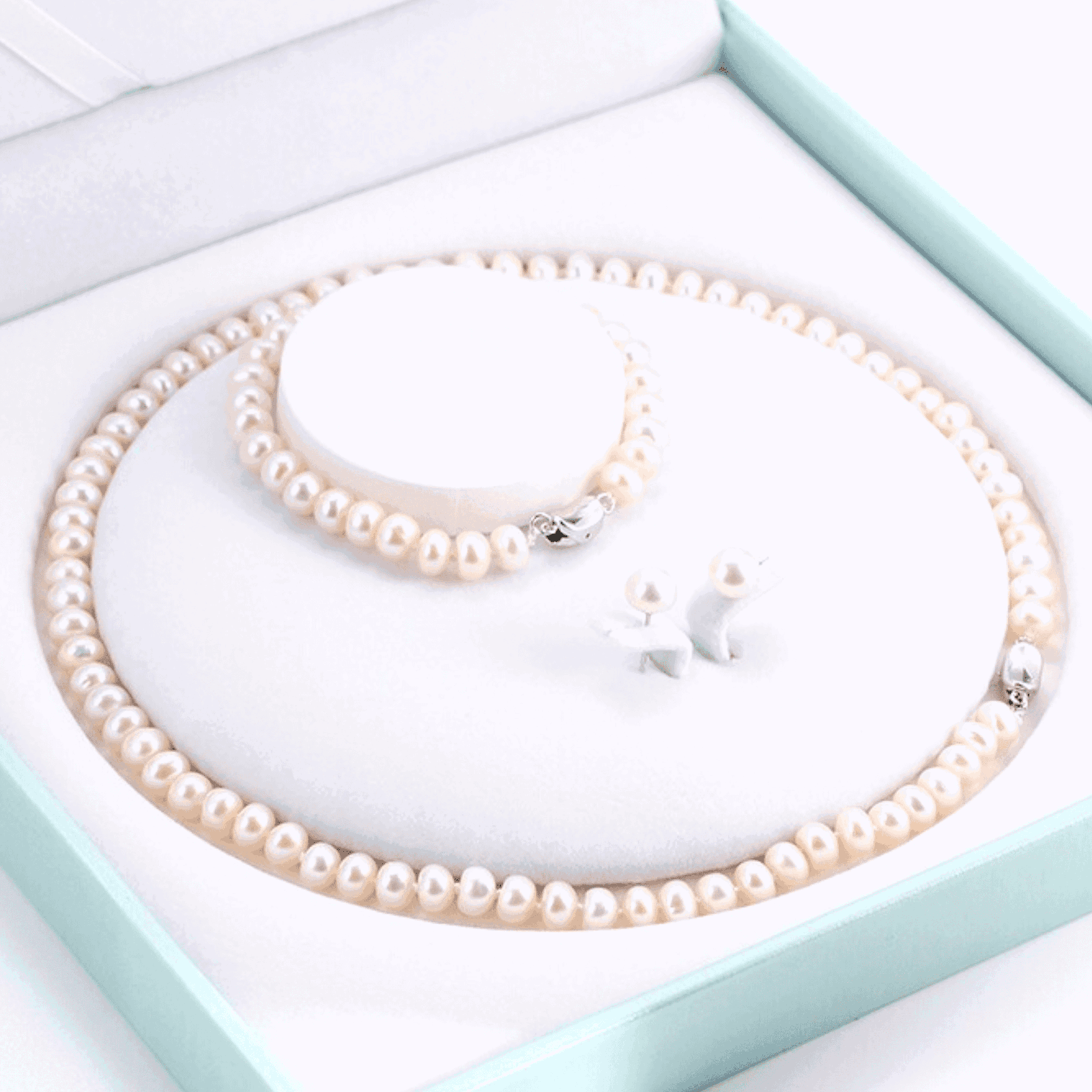 Georgian Jewellery Set 8 - 9 mm AAAA White Freshwater Pearls with 17' Strand - Shopgalaxy