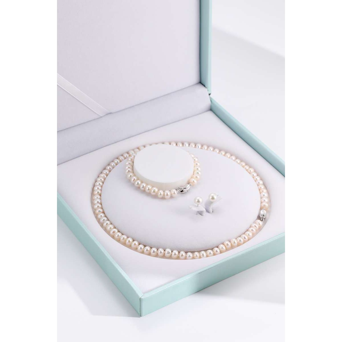 Georgian Jewellery Set 8 - 9 mm AAAA White Freshwater Pearls with 17' Strand - Shopgalaxy