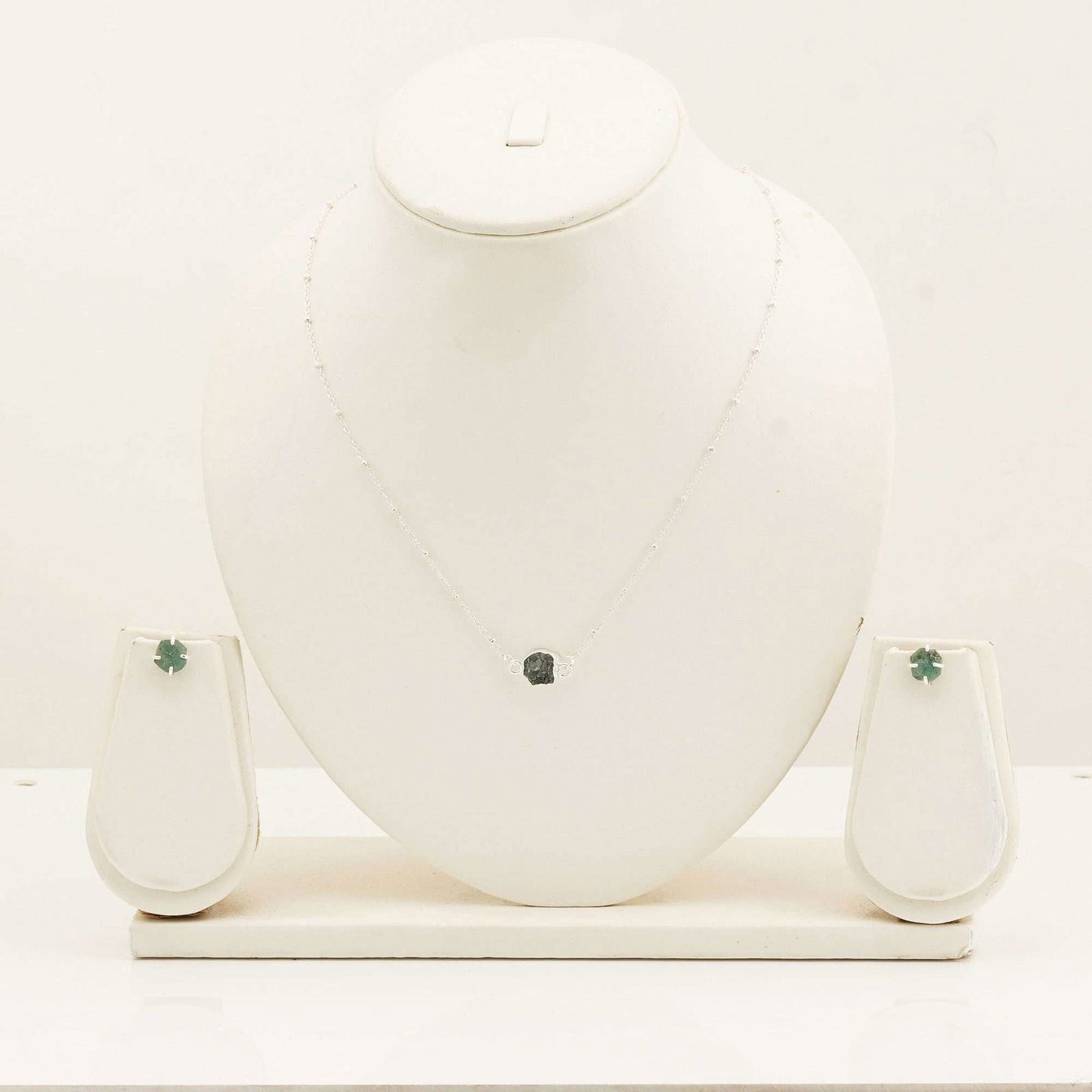 Handmade Emerald Set in its Natural form in Silver 925 - Shopgalaxy.ch