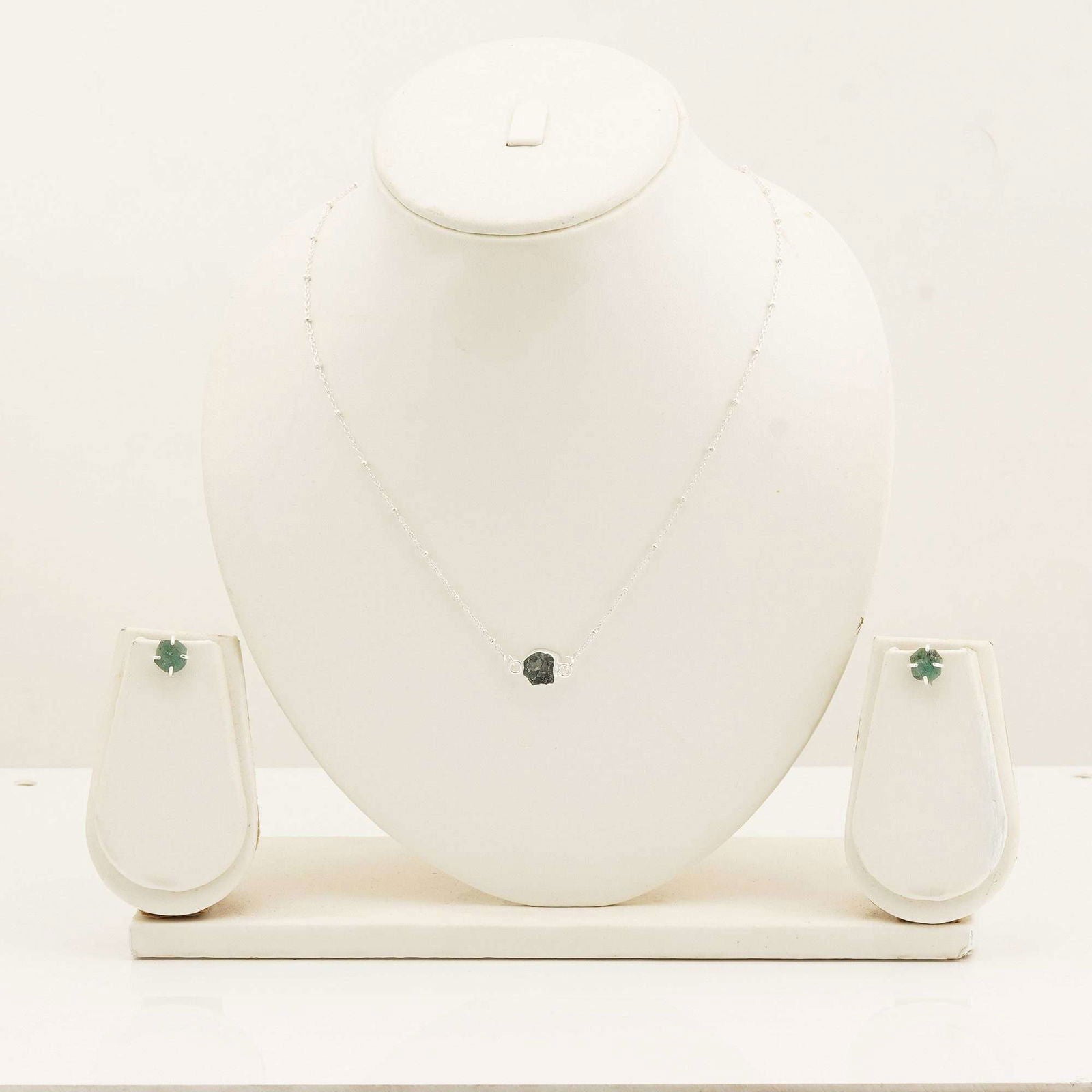 Handmade Emerald Set in its Natural form in Silver 925 - Shopgalaxy.ch