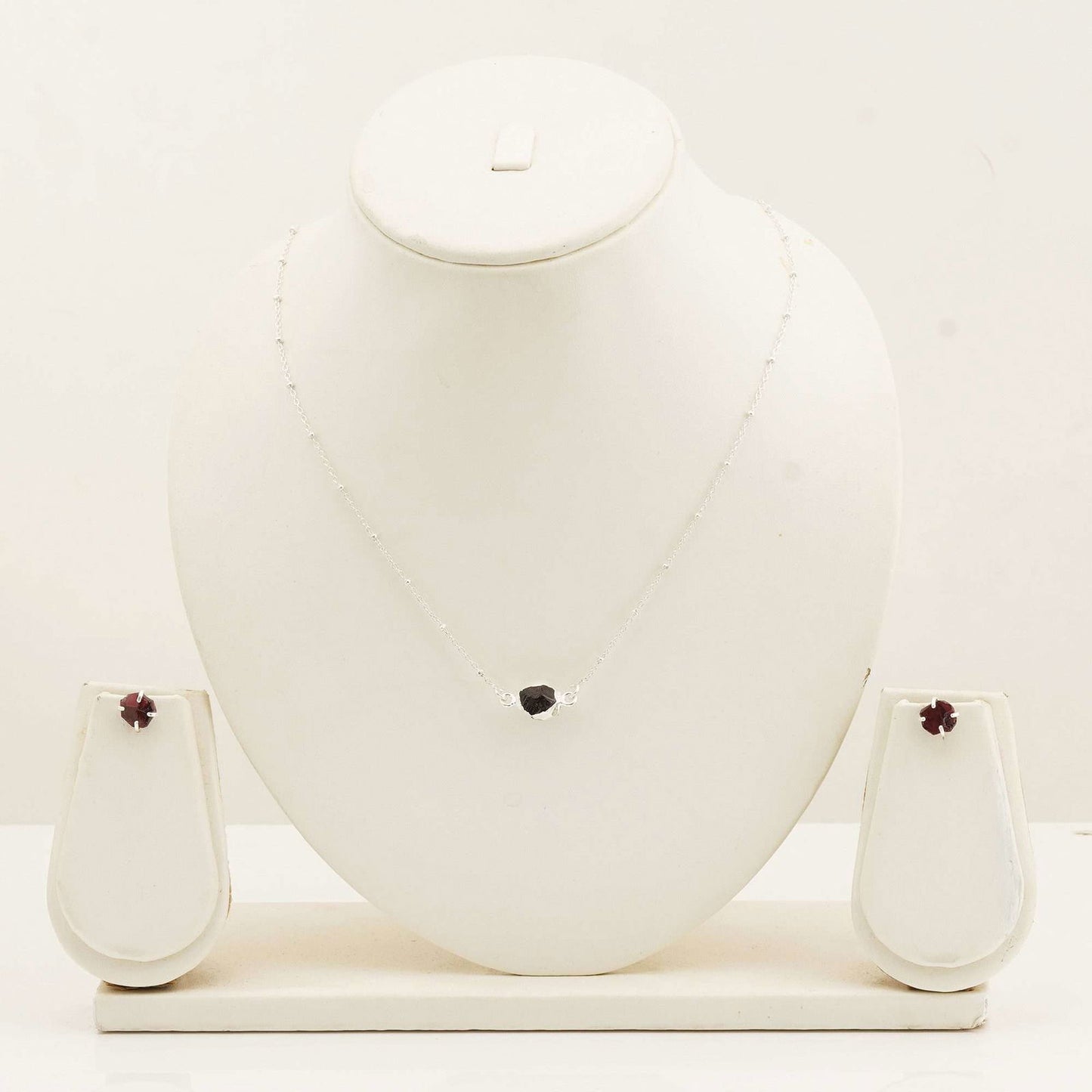 Handmade Garnet Set in its Natural form in Silver 925 - Shopgalaxy