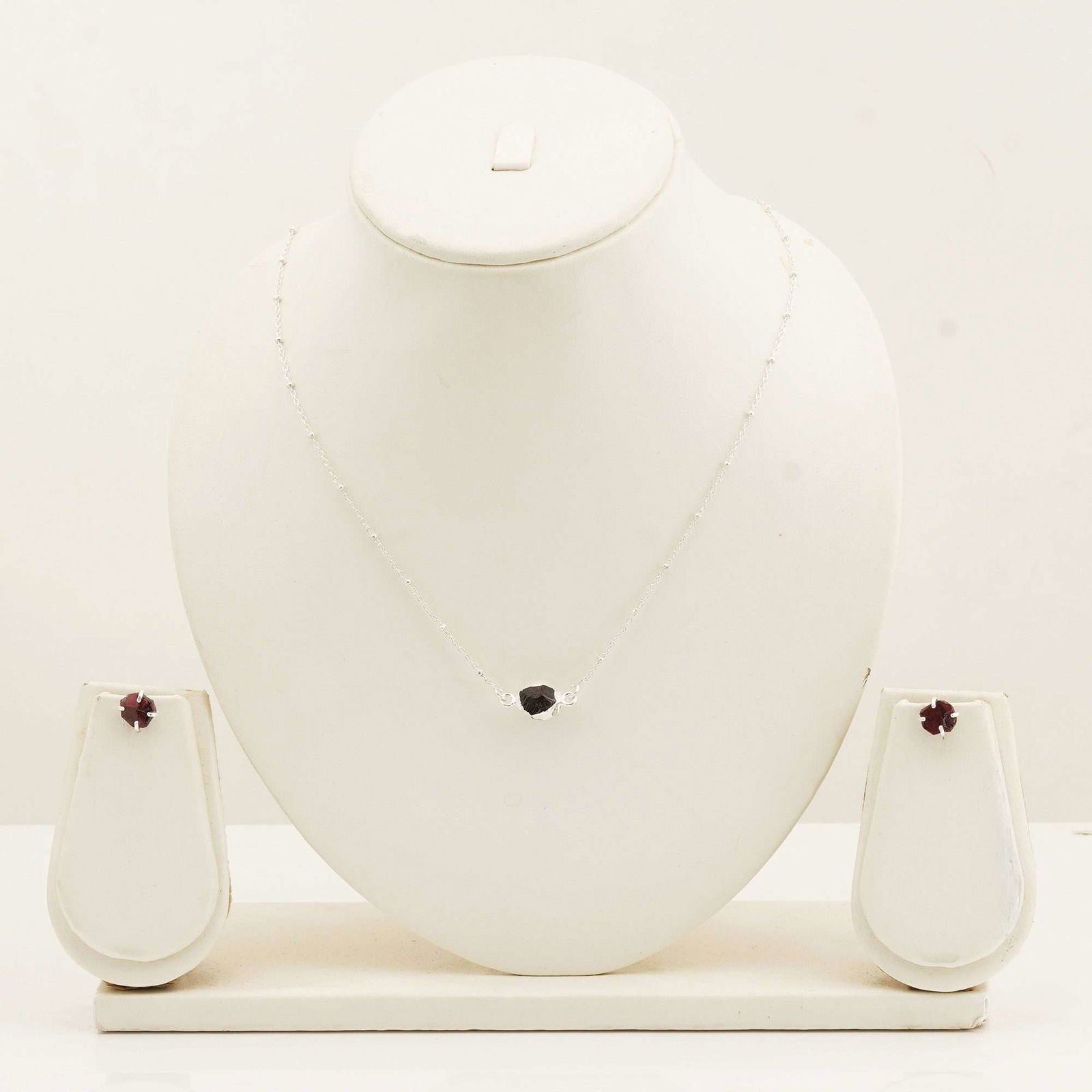 Handmade Garnet Set in its Natural form in Silver 925 - Shopgalaxy