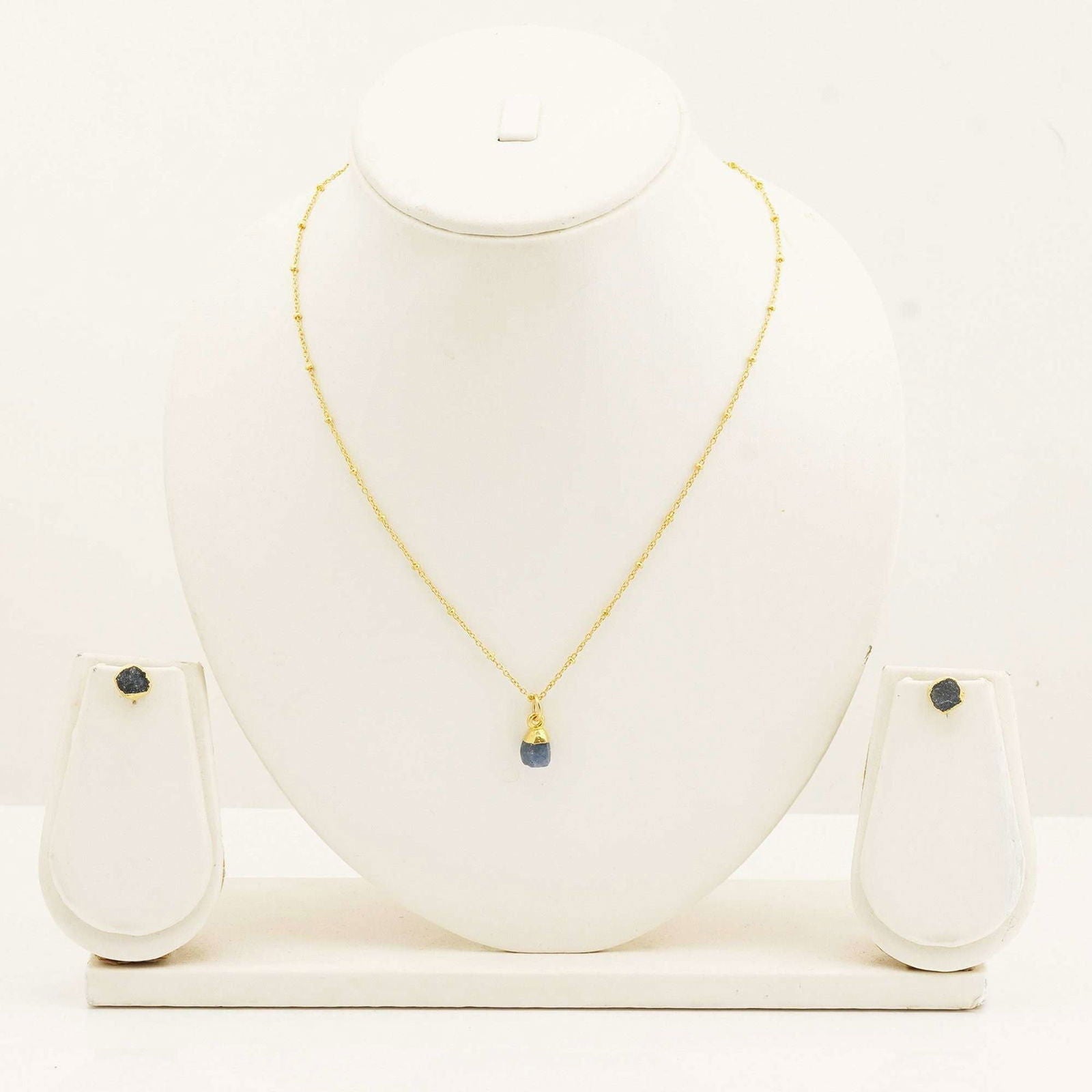 Handmade Sapphire Set in its Natural form Gold Plated - Shopgalaxy.ch